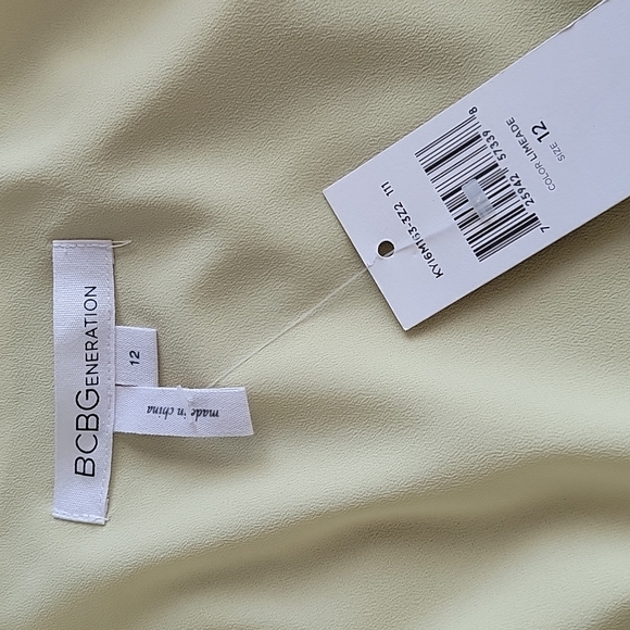 NEW!! BCBGeneration cocktail dress - Picture 7 of 8